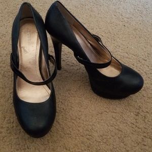 All black heel with strap bcbgeneration